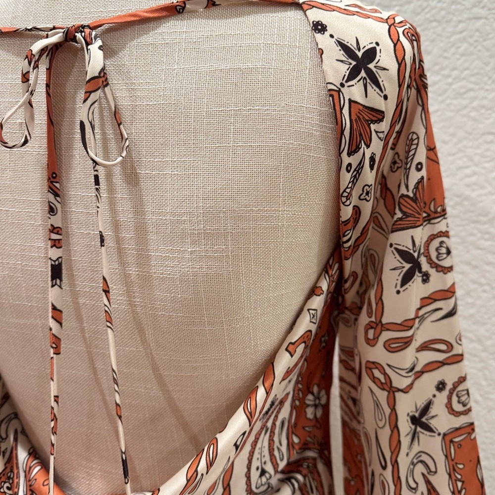 Bailey Rose Paisley Print Long Sleeve Mini Dress in Burnt Orange. Size XS - Picture 10 of 10